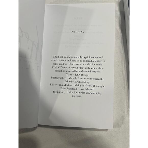 Books 1 & 2 Chained Hands locked Hearts T.L. Smith - Picture 2 of 5